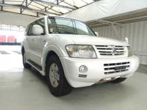 2004 Mitsubishi Pajero
