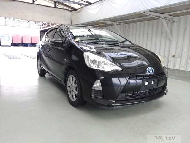 2013 Toyota AQUA