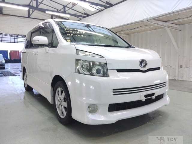 2007 Toyota Voxy