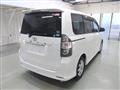 2007 Toyota Voxy