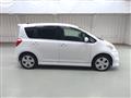 2005 Toyota Ractis