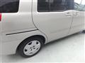 2006 Toyota Raum