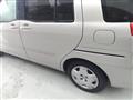 2006 Toyota Raum
