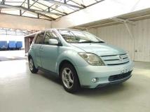 2003 Toyota IST