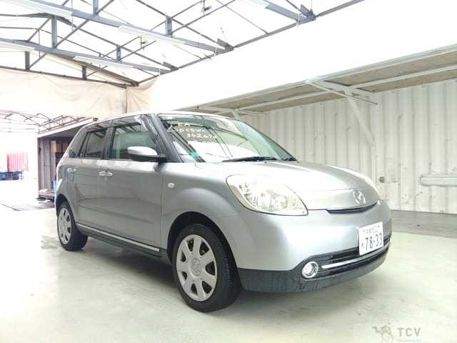 2011 Mazda Verisa
