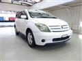 2004 Toyota IST