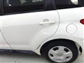 2004 Toyota IST