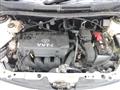 2004 Toyota IST
