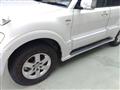 2005 Mitsubishi Pajero