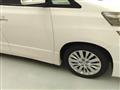 2012 Toyota Vellfire