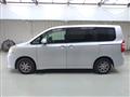 2012 Toyota Noah