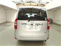 2013 Toyota Noah