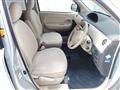 2007 Toyota Sienta