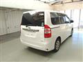 2012 Toyota Noah