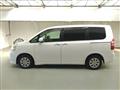 2012 Toyota Noah