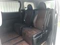 2013 Toyota Alphard