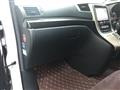 2013 Toyota Alphard