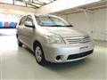 2004 Toyota Raum