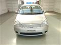 2004 Toyota Raum