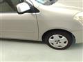 2004 Toyota Raum
