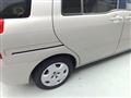 2004 Toyota Raum