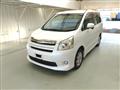 2007 Toyota Noah