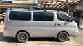 2004 Nissan Caravan