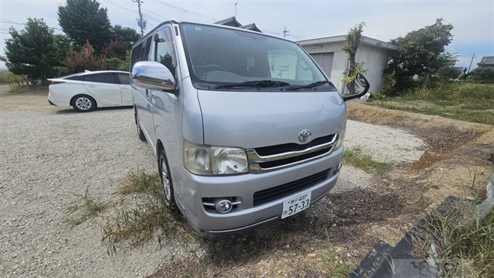 2010 Toyota Hiace Van