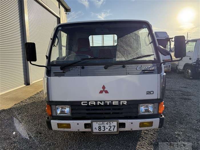 1988 Mitsubishi Canter