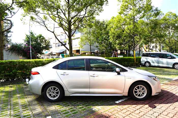 Toyota Corolla Sedan COROLLA HYBRID ASCENT 2021 — миниатюра 6