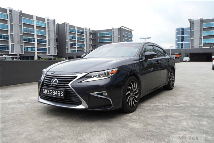 2017 Lexus ES