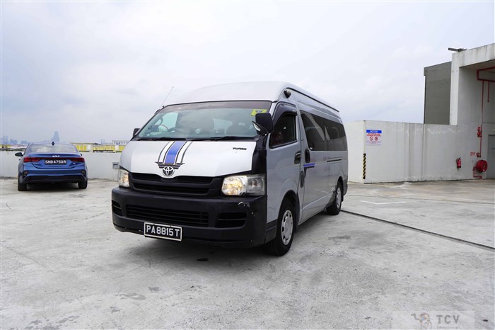 2009 Toyota Hiace