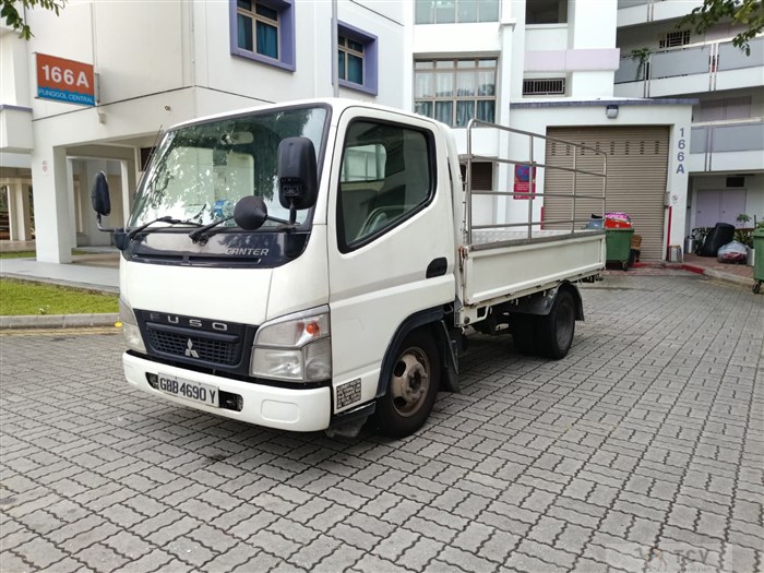 2016 Mitsubishi Canter Guts