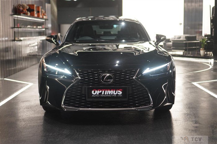 2025 Lexus IS