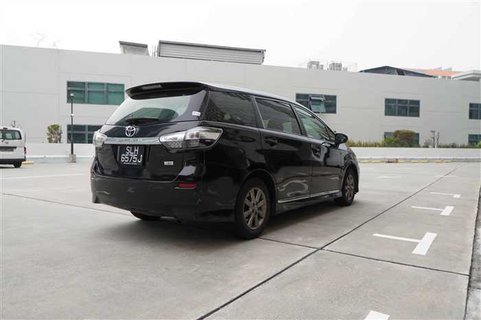 Toyota Wish 2016 photo 5