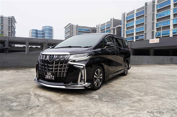 2017 Toyota Alphard
