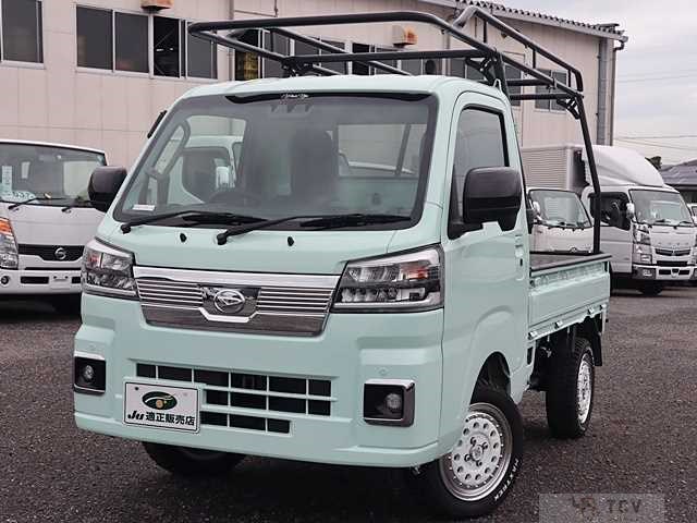 2022 Daihatsu Hijet Cargo