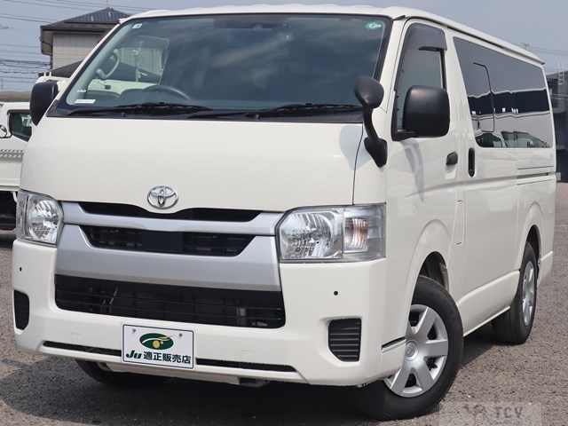 2022 Toyota Hiace