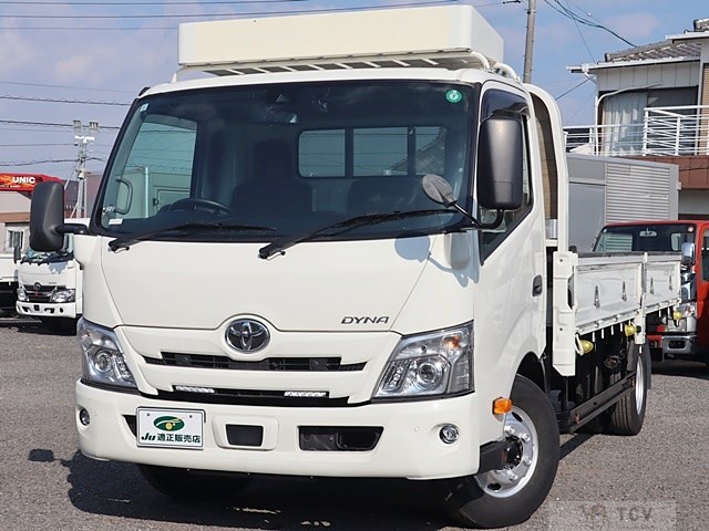 2022 Toyota Dyna Truck
