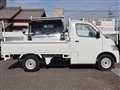 2015 Toyota Liteace Truck