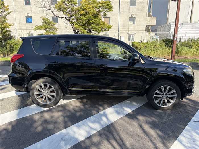 Toyota Vanguard 2014 photo 2