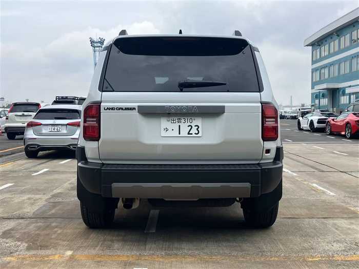 Toyota Land Cruiser VX 2025 — миниатюра 4