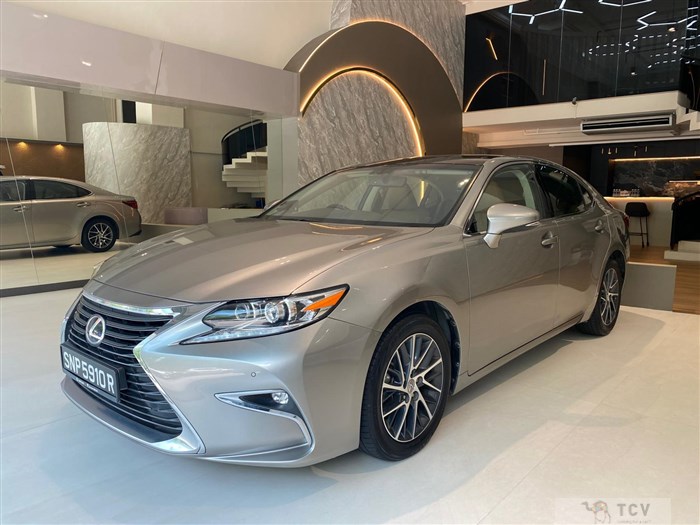 2016 Lexus ES
