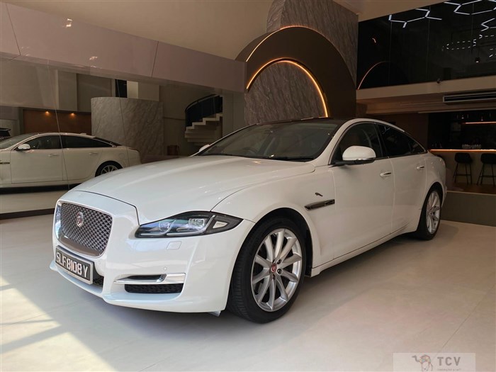 2016 Jaguar XJ Series