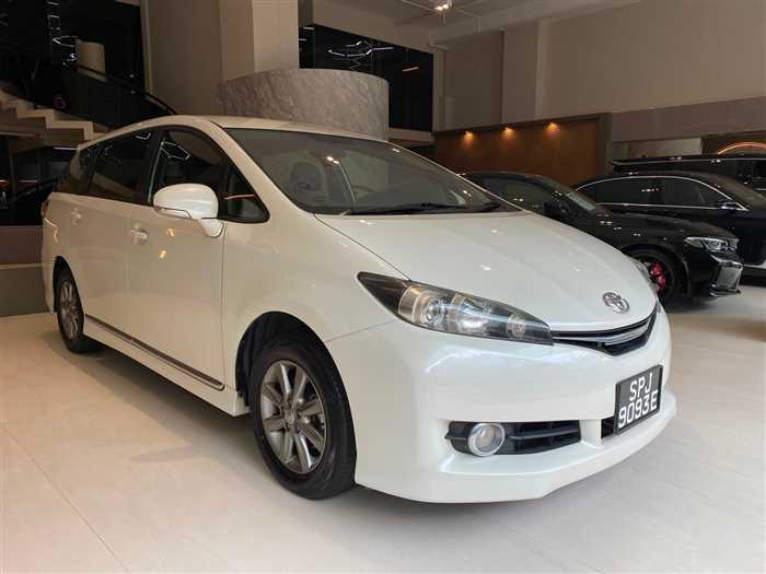 Toyota Wish 2017 photo 2