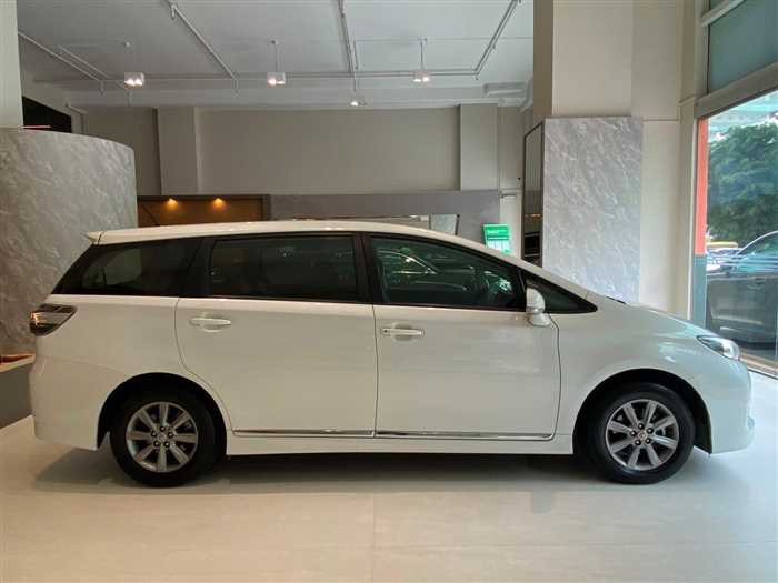 Toyota Wish 2017 photo 4