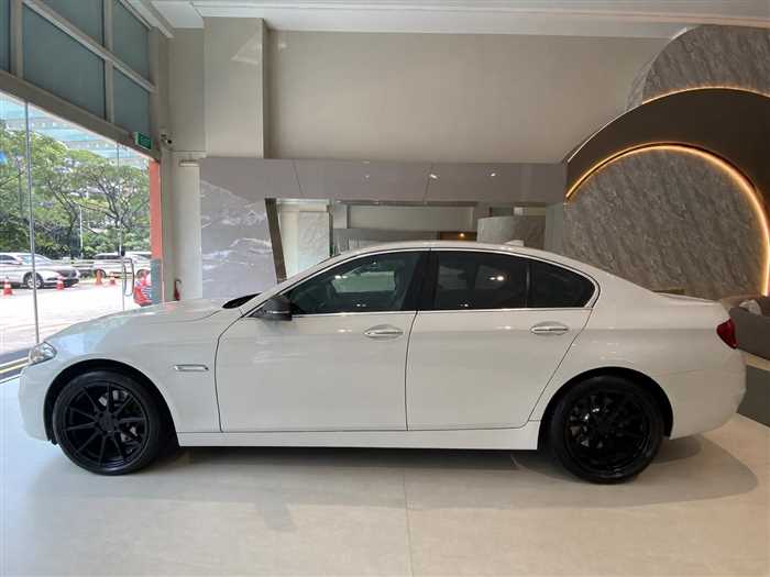 BMW 5 Series 2016 photo 5