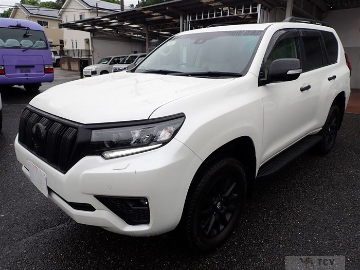 2023 Toyota Land Cruiser Prado