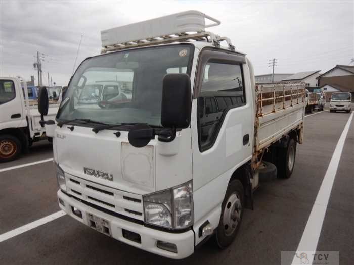 2011 Isuzu Elf Truck