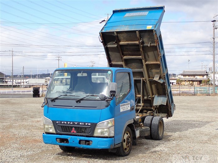 2004 Mitsubishi Canter